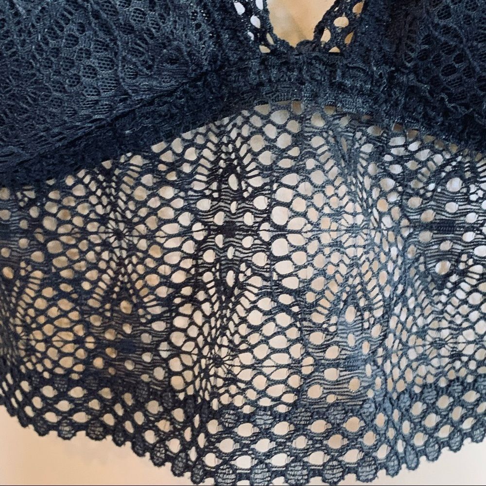 Victoria’s Secret Black Lace‎ Bralette L - Picture 3 of 10